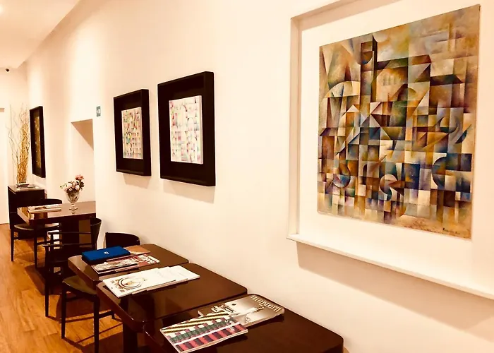 900 Piazza Del Popolo Bed & Breakfast